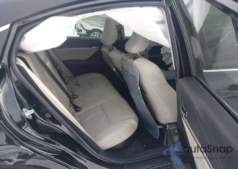 2025 Toyota Camry Xle z USA, uszkodzony, nr VIN 4T1DBADK4SU519492